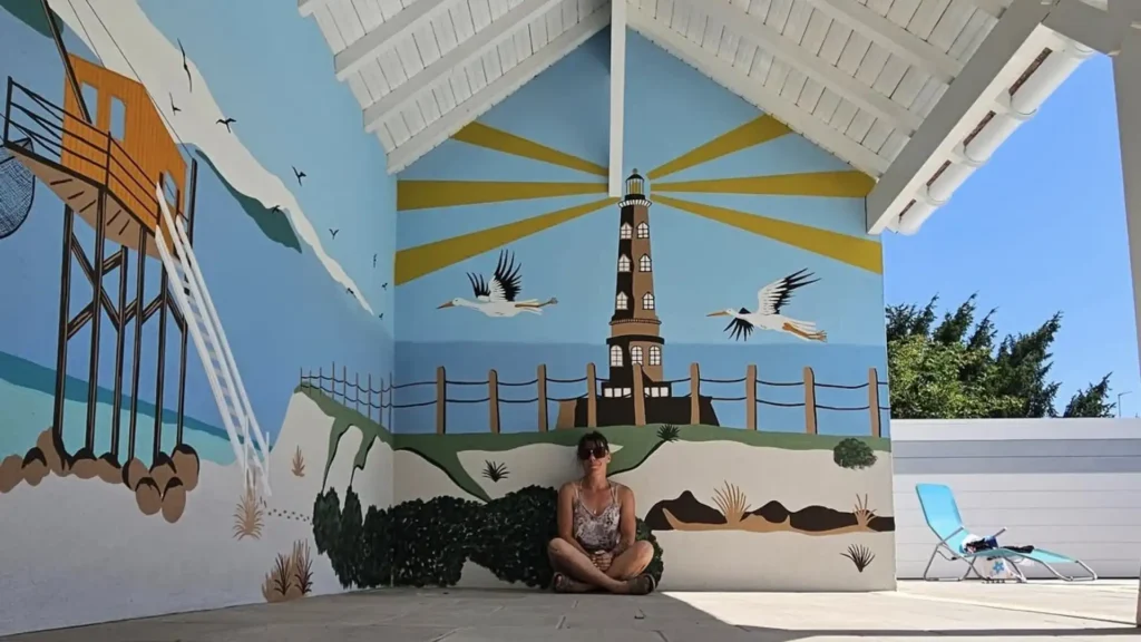 Fresque murale, décorative et extérieure pour des particuliers. Signée Mathilde Jauilhac, artiste dans les départements de la Charente-Maritime, de la Charente et partout en France.
