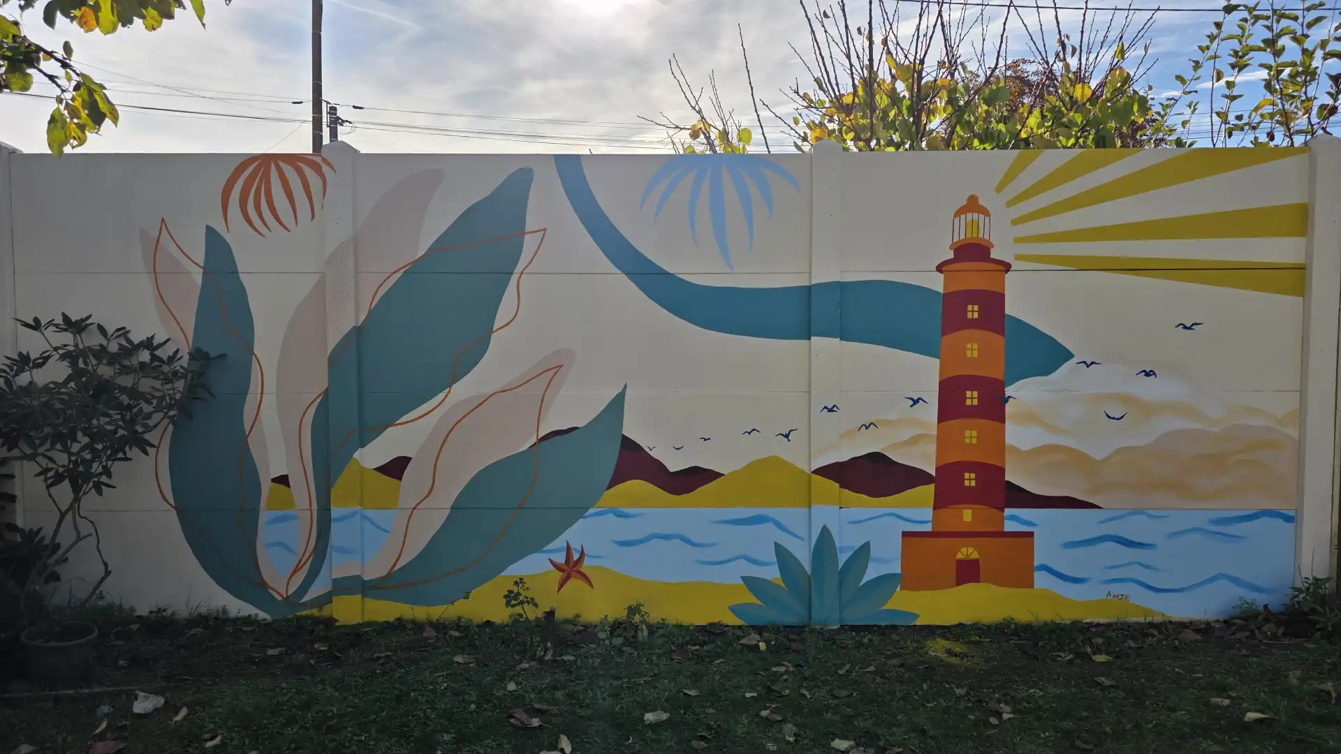 Fresque murale, décorative et intérieure pour des particuliers. Signée Mathilde Jauilhac, artiste dans les départements de la Charente-Maritime, de la Charente et partout en France.